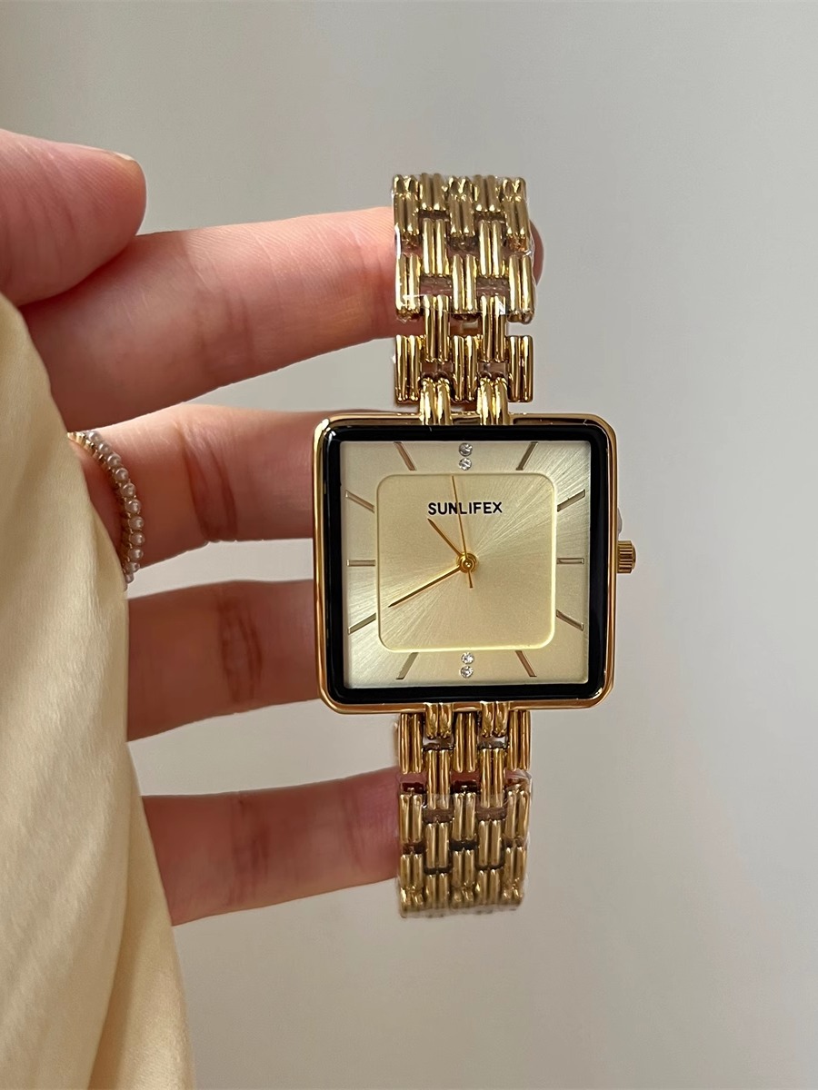 Luxury Watch In Hong Kong - นาฬิกาหน้าปัดขนาดใหญ่สไตล์เรโทรฮ่องกงสำหรับผู้หญิง นาฬิกาควอทซ์ผู้หญิงสายเหล็กแฟชั่นหรูหราเบาๆ ของขวัญสำหรับผู้หญิง